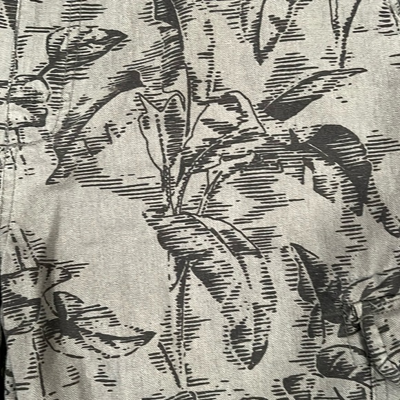 Paradise Collection Men's Black and Gray Tropical Print Cargo Shorts Size 36 - Picture 12 of 13